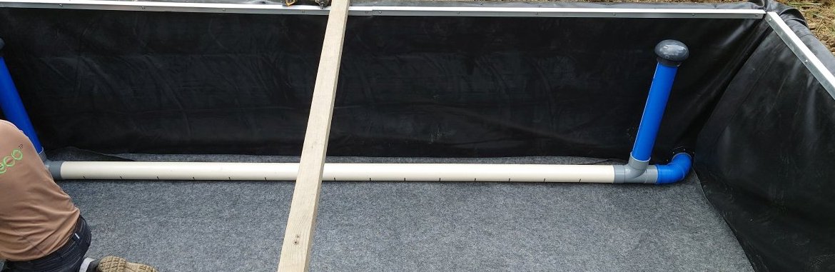 Réalisation d'une phyto avec paroi en PVC recyclé et recyclable