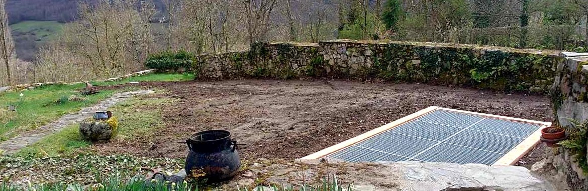 Finition d'un chantier d'une phyto de type roseaux, reconstruction du muret en pierre